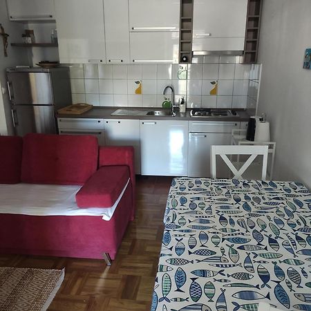 Apartman Vesna 2 Persons Njivice Buitenkant foto
