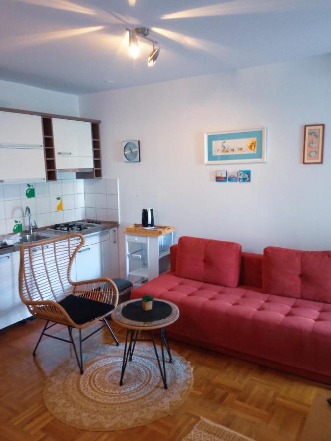 Apartman Vesna 2 Persons Njivice Buitenkant foto