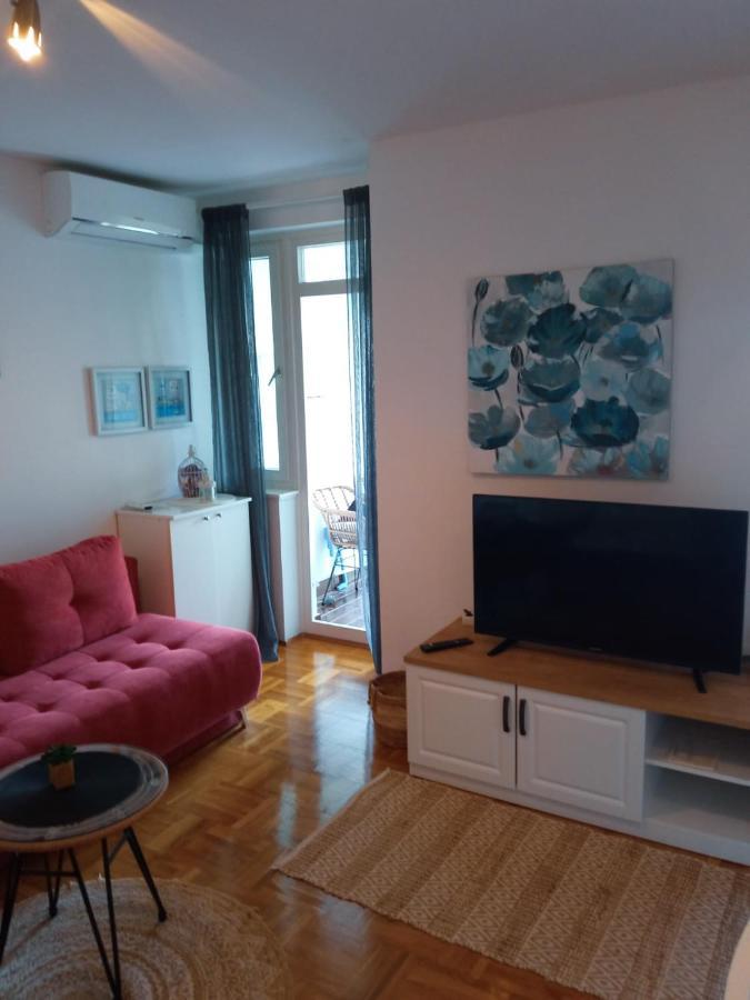 Apartman Vesna 2 Persons Njivice Buitenkant foto